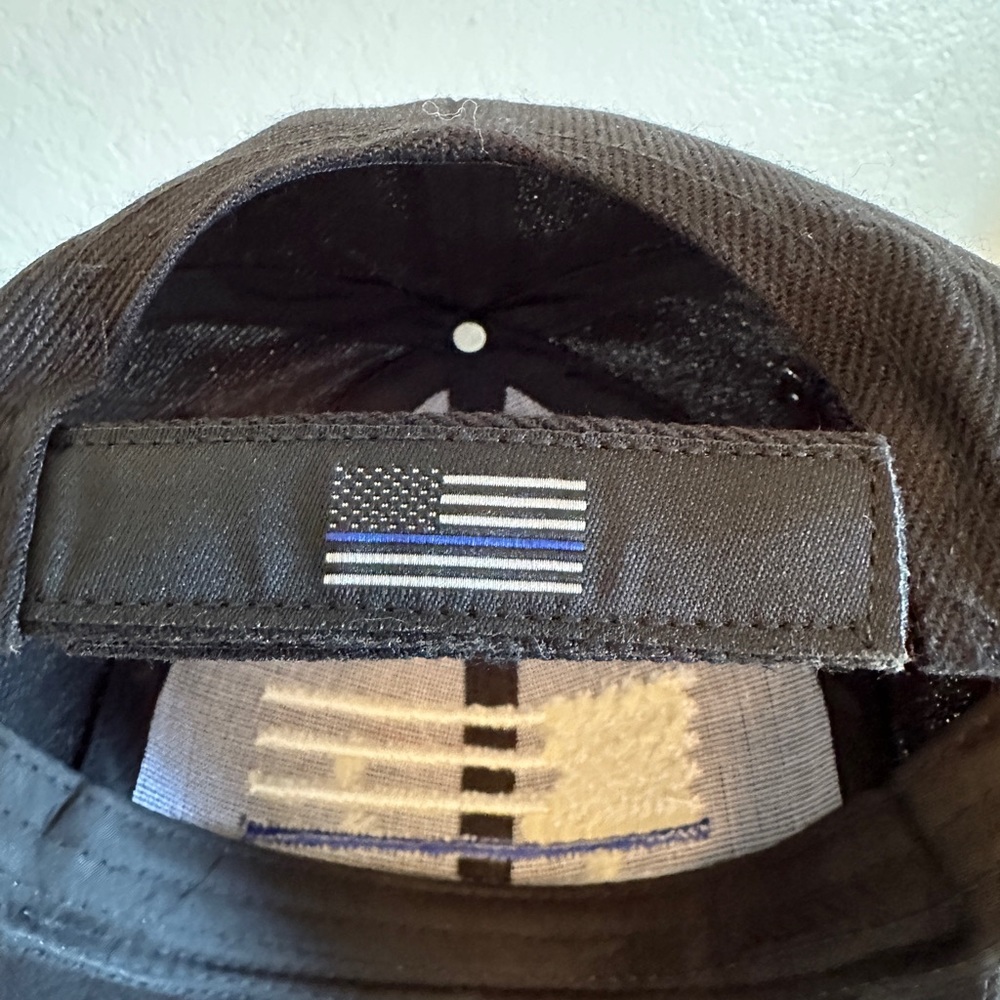 Ball cap, adjustable - Picture 6 of 6